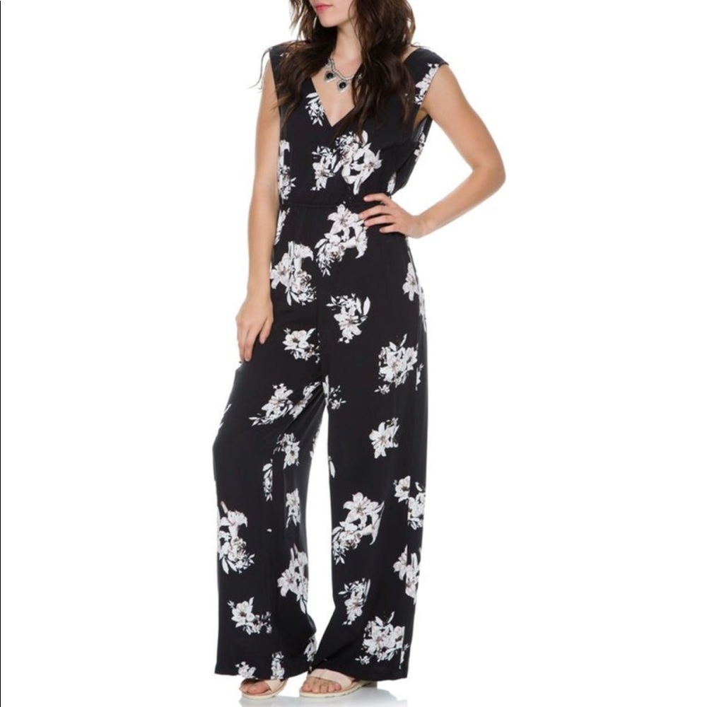 BB Dakota floral jumpsuit
